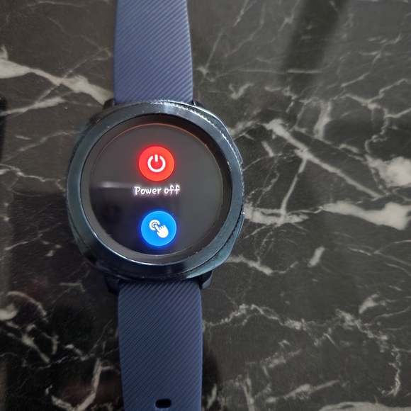 Samsung Gear Sport Watch - Picture 2 of 5